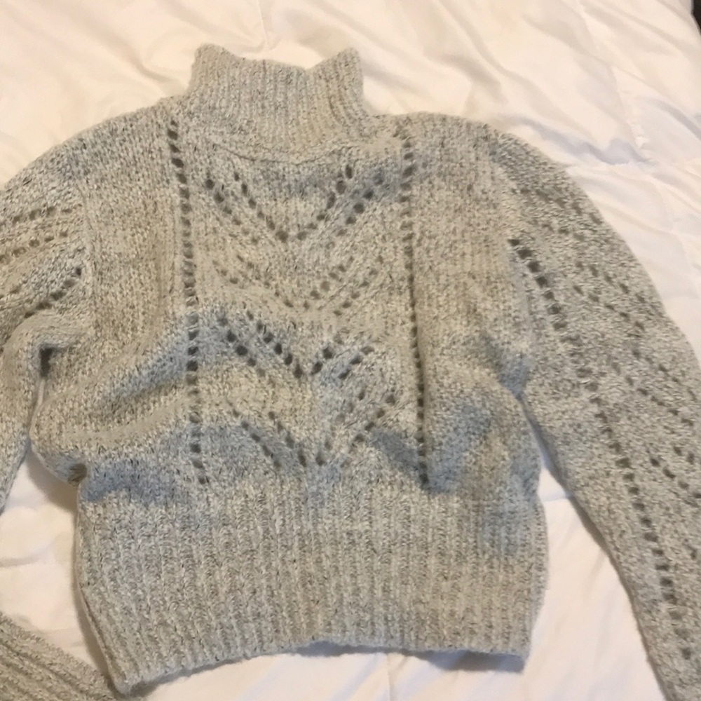 Cropped Sweater NWOT
